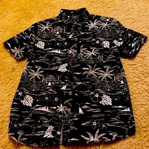 “Tourist” shirt